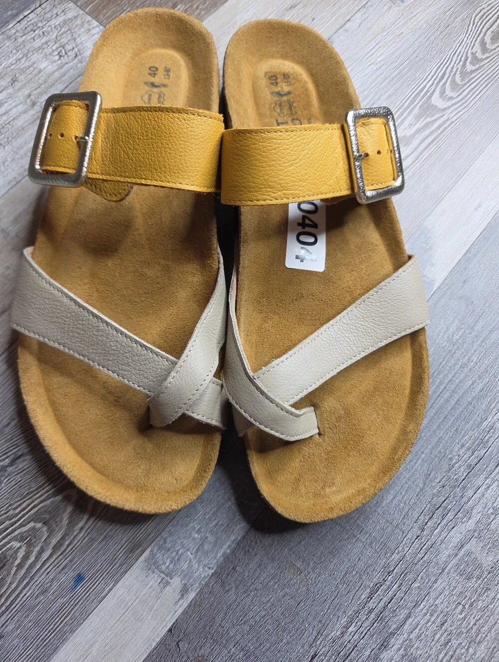 Naot size colorway